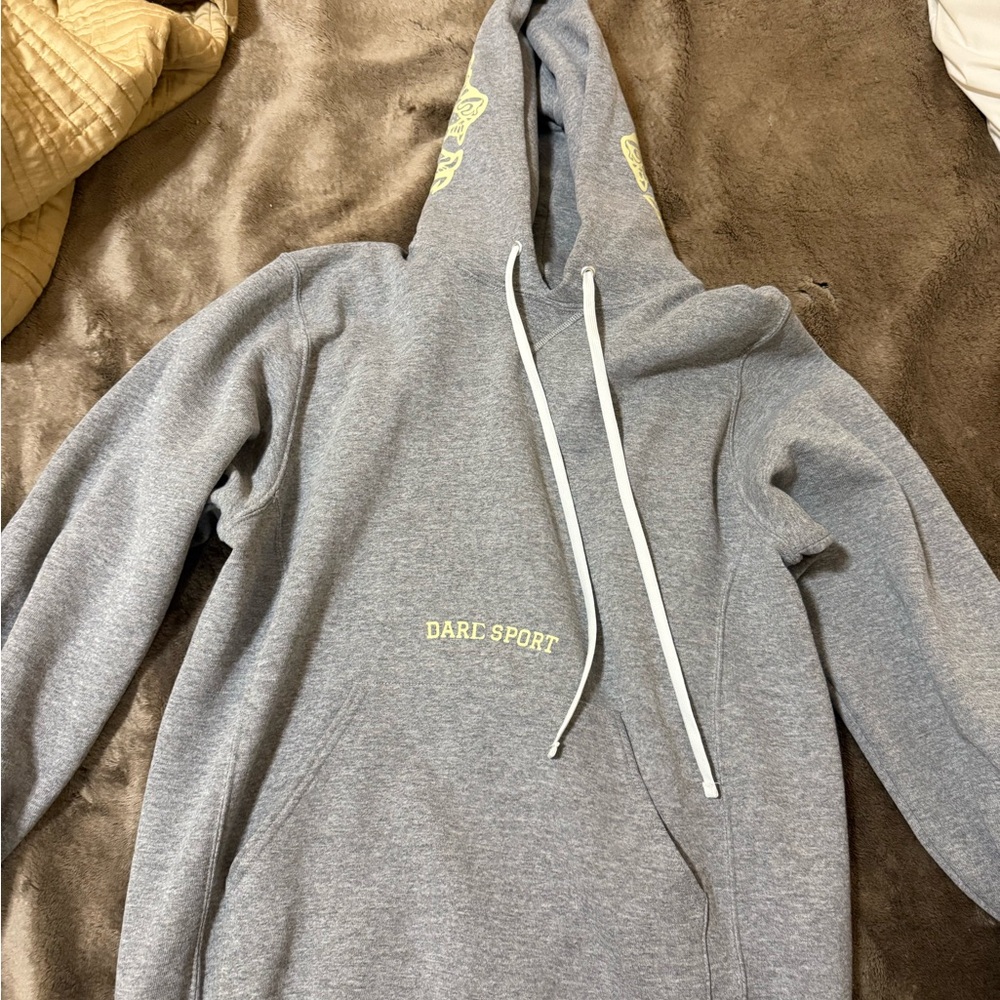 Darc Sport Gray Sweater with Classic Style